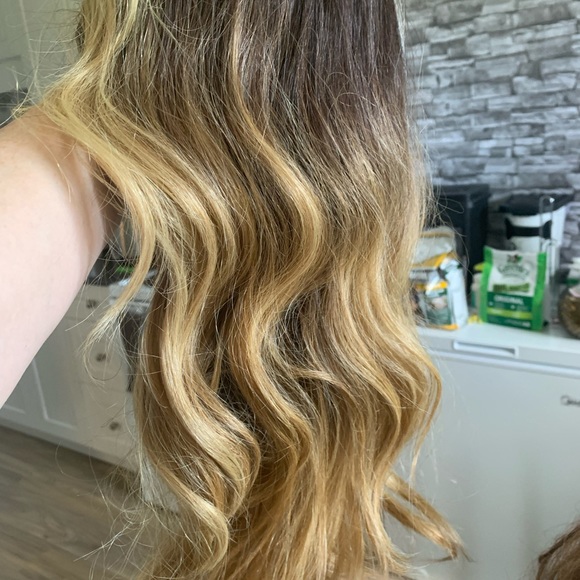 outré synthetic ombré model name STEVIE colour is DRFF4/CHAMPAGNE) - Picture 4 of 10